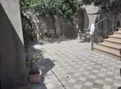6 otaqlı həyət evi/bağ evi - Əhmədli q. - 370 m²