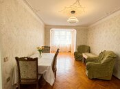 Satılır 2 otaqlı köhnə tikili 60 m², 8 Noyabr m., photo 1 from 8