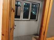 Satılır 3 otaqlı köhnə tikili 65 m², İnşaatçılar m., photo 4 from 8