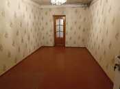Satılır 3 otaqlı köhnə tikili 65 m², İnşaatçılar m., photo 1 from 8