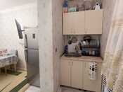 Продаётся 2-комн. вторичка 40 м², м. Иншаатчылар, photo 3 from 8