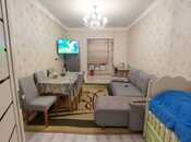 Продаётся 2-комн. вторичка 40 м², м. Иншаатчылар, photo 1 from 8