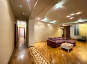 Сдаётся 3-комн. новостройка 150 м², м. 28 мая, photo 1 from 7