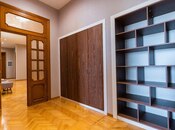 Сдаётся 4-комн. вторичка 291 м², м. Ичеришехер, photo 8 from 8