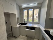 Продаётся 4-комн. вторичка 100 м², Хатаинский р., photo 2 from 8