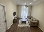 2-комн. вторичка - м. Элмляр Академиясы - 65 м²