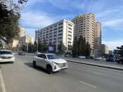 Satılır 2 otaqlı köhnə tikili 60 m², İnşaatçılar m., photo 1 from 8