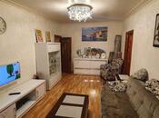 Продаётся 2-комн. вторичка 50 м², м. Элмляр Академиясы, photo 1 from 8