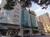 Продаётся 2-комн. вторичка 60 м², м. Низами, photo 1 from 8