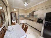 3-комн. новостройка - м. 28 мая - 137 м²
