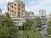 İcarəyə verilir 3 otaqlı köhnə tikili 118 m², Sahil m., photo 1 from 8