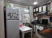 Satılır 3 otaqlı köhnə tikili 70 m², Qara Qarayev m., photo 4 from 6