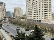 Satılır 2 otaqlı köhnə tikili 74 m², Yasamal q., photo 1 from 8