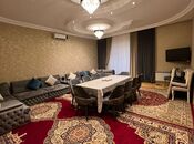 6 otaqlı həyət evi/bağ evi - İnşaatçılar m. - 250 m²