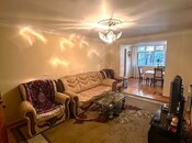 Satılır 6 otaqlı köhnə tikili 150 m², İnşaatçılar m., photo 1 from 8