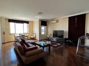 Сдаётся 3-комн. новостройка 120 м², м. Низами, photo 1 from 8