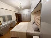 3-комн. новостройка - м. 28 мая - 140 м²