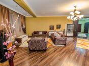 4 otaqlı yeni tikili - 28 May m. - 220 m²