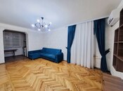 Satılır 2 otaqlı köhnə tikili 40 m², İnşaatçılar m., photo 3 from 8