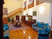 7 otaqlı həyət evi/bağ evi - Mərdəkan q. - 385 m²