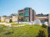 7 otaqlı həyət evi/bağ evi - Novxanı q. - 550 m²