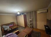 Продаётся 1-комн. вторичка 30 м², м. Низами, photo 1 from 6
