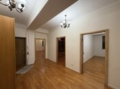 4-комн. новостройка - м. 28 мая - 190 м²