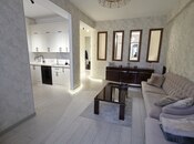 Satılır 2 otaqlı köhnə tikili 63 m², Bakıxanov q., photo 1 from 8