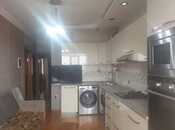 3 otaqlı köhnə tikili - 8 Noyabr m. - 90 m²