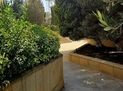 6 otaqlı həyət evi/bağ evi - Novxanı q. - 400 m²
