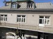 10 otaqlı həyət evi/bağ evi - Nərimanov r. - 300 m²