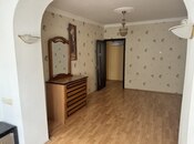 3-комн. вторичка - м. Иншаатчылар - 70 м²