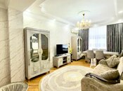 Продаётся 3-комн. новостройка 100 м², м. Нефтчиляр, photo 1 from 8