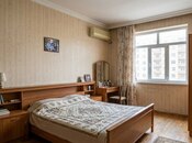 3-комн. новостройка - м. 20 января - 80 м²