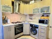 Satılır 2 otaqlı köhnə tikili 65 m², İnşaatçılar m., photo 4 from 8