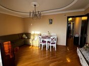 Satılır 2 otaqlı köhnə tikili 65 m², İnşaatçılar m., photo 2 from 8