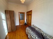 Продаётся 3-комн. вторичка 70 м², м. Кара Караев, photo 3 from 8