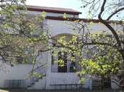 4 otaqlı həyət evi/bağ evi - Novxanı q. - 155 m²