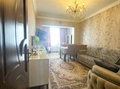 Satılır 2 otaqlı köhnə tikili 75 m², İnşaatçılar m., photo 1 from 8