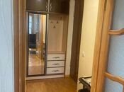 Satılır 2 otaqlı köhnə tikili 45 m², Elmlər Akademiyası m., photo 2 from 8