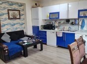 4-комн. вторичка - м. Элмляр Академиясы - 130 м²