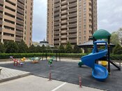 3-комн. новостройка - м. 28 мая - 108 м²