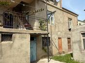 6 otaqlı həyət evi/bağ evi - Əhmədli m. - 200 m²