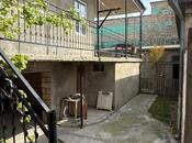 6 otaqlı həyət evi/bağ evi - Əhmədli m. - 200 m²