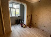 Satılır 3 otaqlı köhnə tikili 65 m², Massiv D q., photo 2 from 8