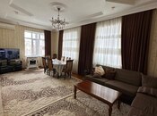 6 otaqlı həyət evi/bağ evi - Binəqədi q. - 200 m²