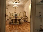 Satılır 3 otaqlı köhnə tikili 290 m², Sahil m., photo 1 from 8