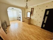 Satılır 3 otaqlı köhnə tikili 78 m², İnşaatçılar m., photo 5 from 8
