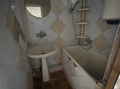 Продаётся 3-комн. вторичка 70 м², м. Иншаатчылар, photo 4 from 8
