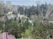 Продаётся 3-комн. вторичка 70 м², м. Иншаатчылар, photo 1 from 8